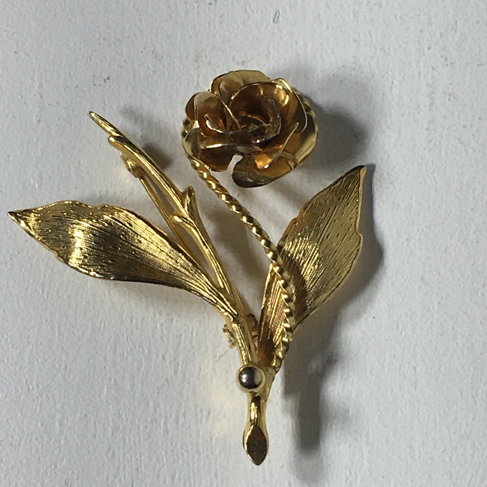 Vintage Gold Tone Rose 🥀 Brooch / Pin